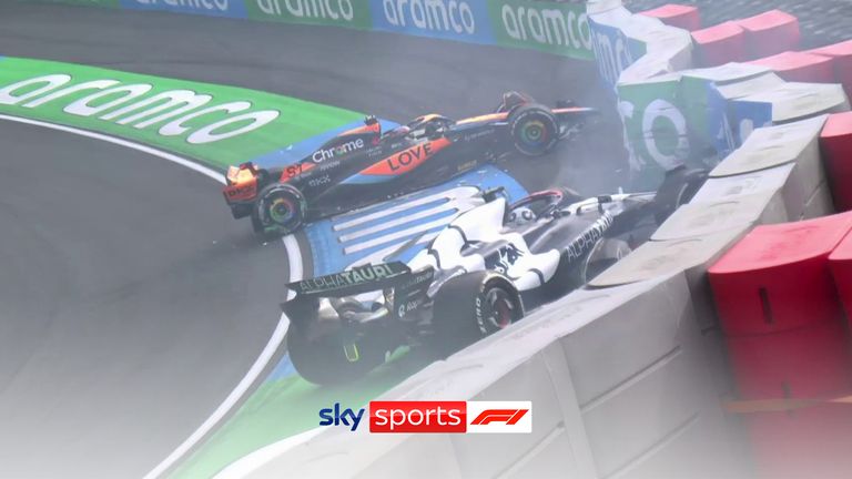 Ricciardo s'est écrasé quelques instants après son compatriote australien Oscar Piastri dans le même virage. 