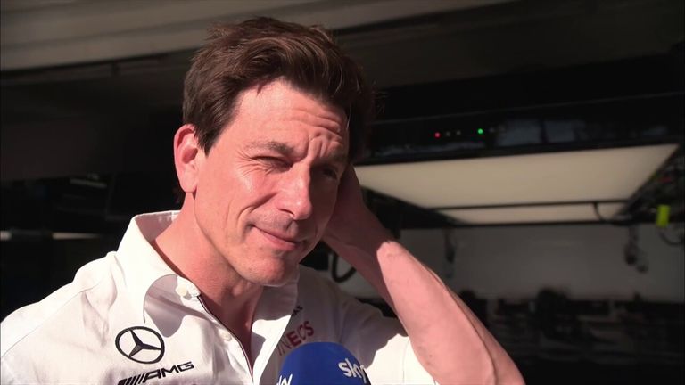 Le patron de Mercedes, Toto Wolff, admet que ce fut une journée « éprouvante » pour l'équipe, les voitures ayant du mal à trouver le rythme lors du Sprint de Sao Paulo.