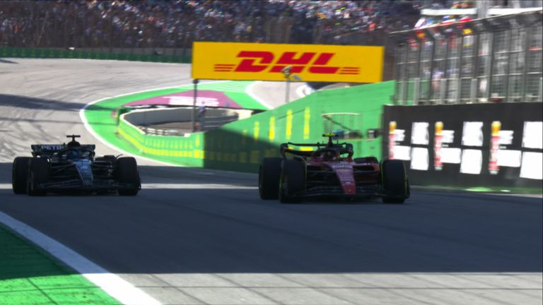 Carlos Sainz réussit rapidement à dépasser les deux Mercedes lors du Grand Prix de Sao Paulo