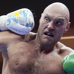 Tyson Fury pourrait quitter la boxe après la défaite d'Oleksandr Usyk, déclare Johnny Nelson